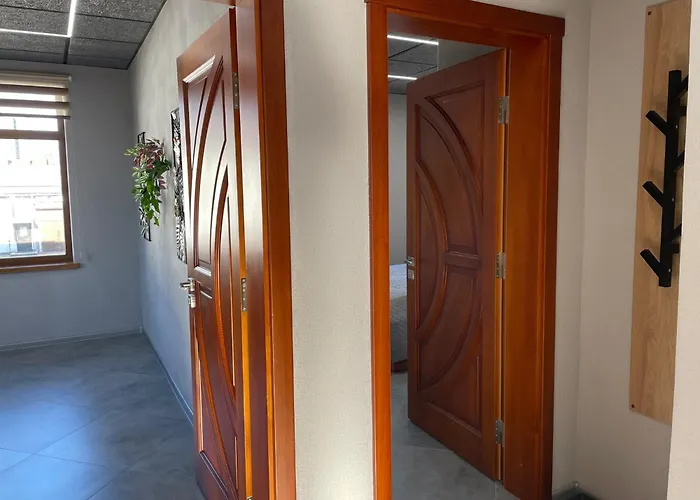 Brivibas - North & South, Free Privat Parking, Free Wifi, Self Check-in Riga