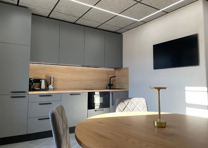 Appartamento Brivibas - North & South, Free Privat Parking, Free Wifi, Self Check-in *