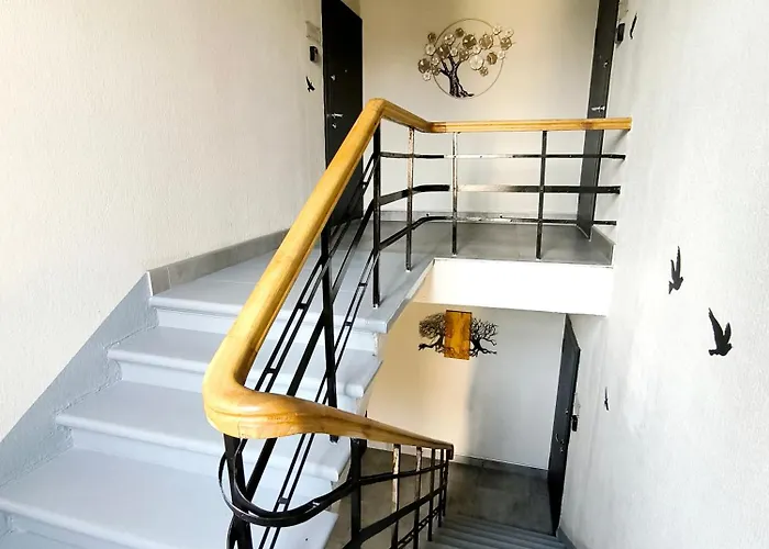 Brivibas - North & South, Free Privat Parking, Free Wifi, Self Check-in Appartamento Riga