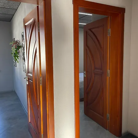 Brivibas - North & South, Free Privat Parking, Free Wifi, Self Check-in Riga