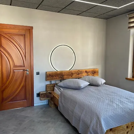 Brivibas - North & South, Free Privat Parking, Free Wifi, Self Check-in 里加