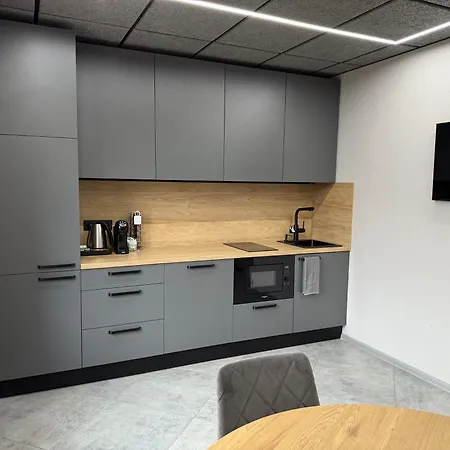 公寓 Brivibas - North & South, Free Privat Parking, Free Wifi, Self Check-in 里加