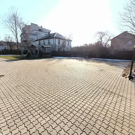 Brivibas - North & South, Free Privat Parking, Free Wifi, Self Check-in *