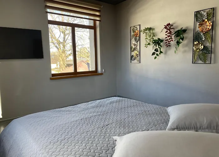 Brivibas - North & South, Free Privat Parking, Free Wifi, Self Check-in Dzīvoklis *