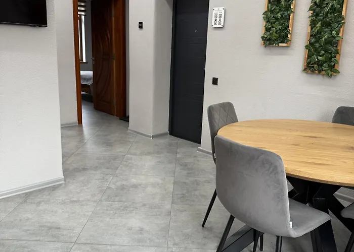 Brivibas - North & South, Free Privat Parking, Free Wifi, Self Check-in Dzīvoklis