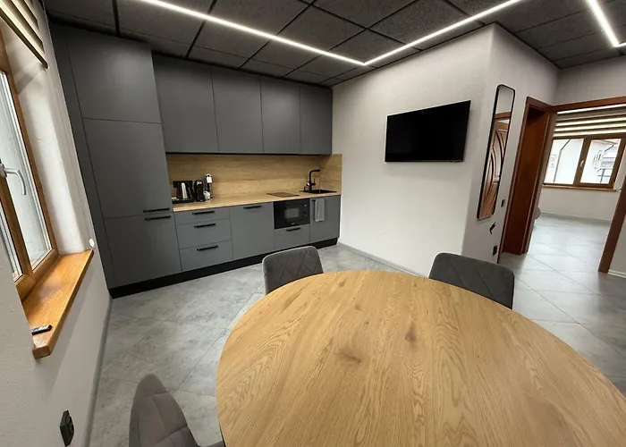 Brivibas - North & South, Free Privat Parking, Free Wifi, Self Check-in Dzīvoklis