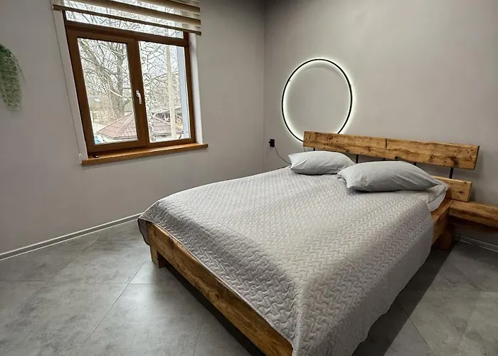 Dzīvoklis Brivibas - North & South, Free Privat Parking, Free Wifi, Self Check-in *