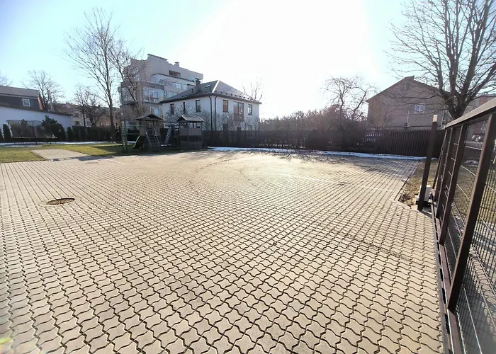 Brivibas - North & South, Free Privat Parking, Free Wifi, Self Check-in *