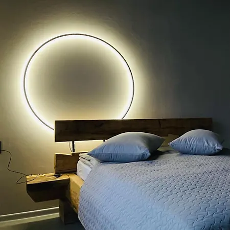 Brivibas - North & South, Free Privat Parking, Free Wifi, Self Check-in Apartment *